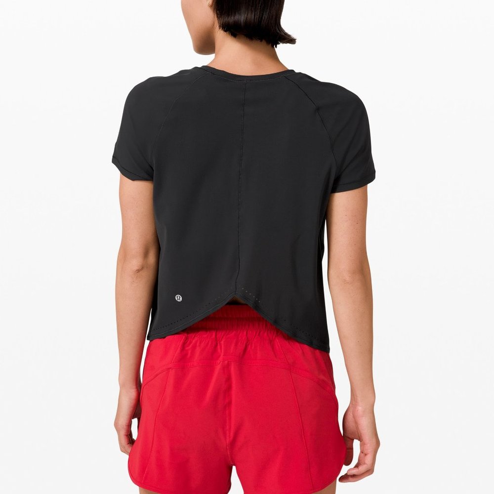 lululemon Rise and Run Short Sleeve size 8